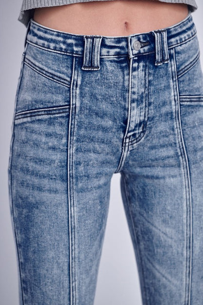 At1026flm High Rise Stretch Flare Jeans | view 6 | Artemis Vintage | us.meeeshop