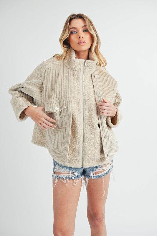 Aemi + Co Fake Two Pieces Turtleneck Sherpa Jacket with Pockets - us.meeeshop