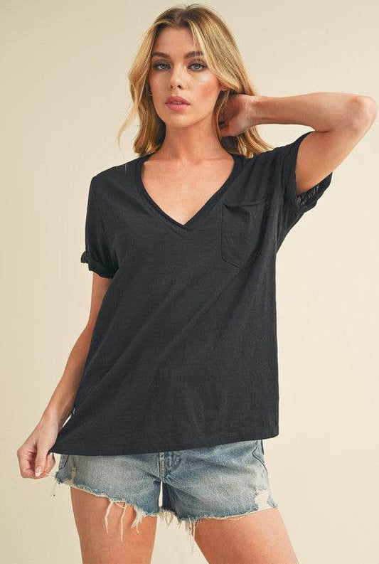 Aemi + Co Side Slit V-Neck Short Rolled Sleeve T-Shirt in Black - us.meeeshop