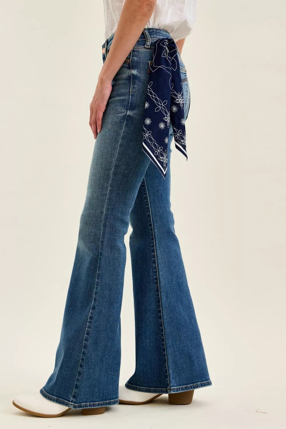 judy blue mid Judy Blue Mid Rise Jaqueline Flare with Triple Needle Back Pkts and Bandana Loop view 3 (piece) - shop at us.me