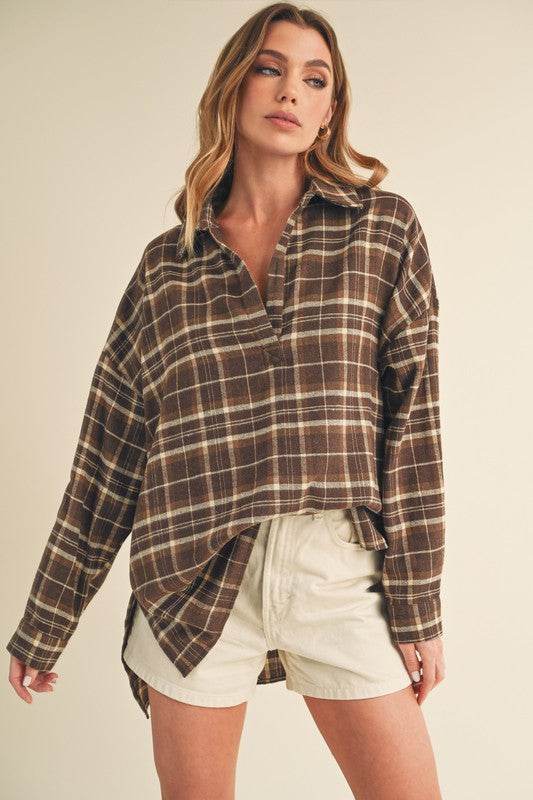 Aemi + Co Side Slit High-Low Plaid Long Sleeve Polo Shirt - us.meeeshop