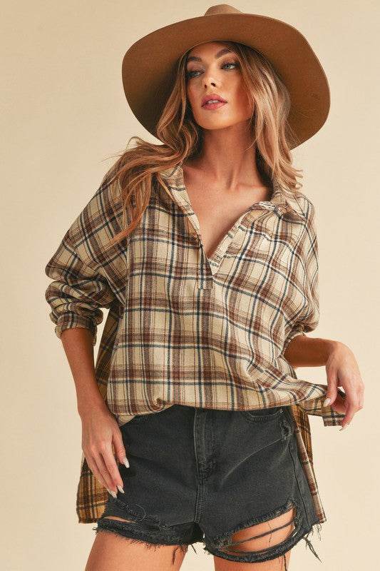 Aemi + Co Side Slit High-Low Plaid Long Sleeve Polo Shirt - us.meeeshop