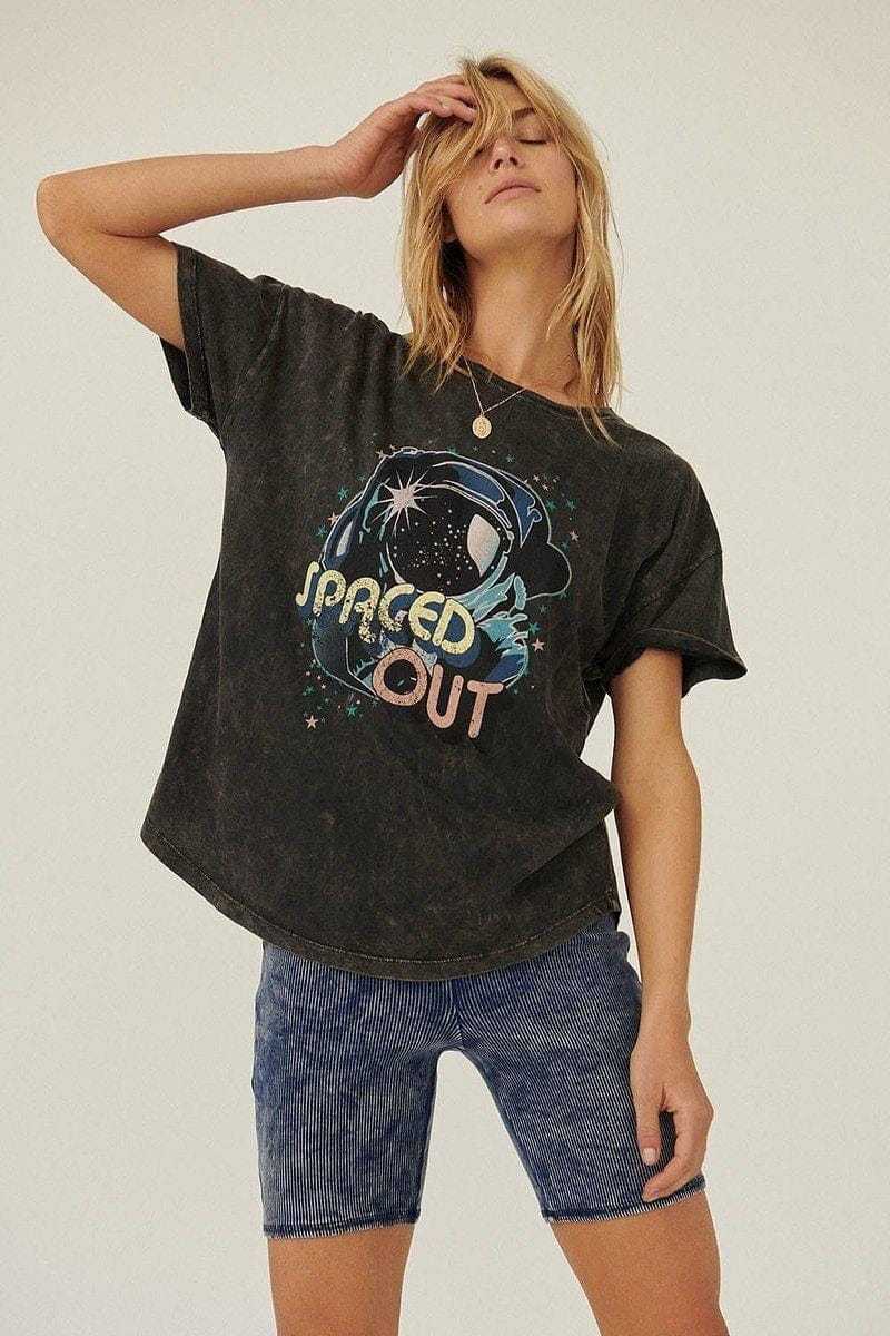 A Mineral Washed Graphic T-shirt | us.meeeshop