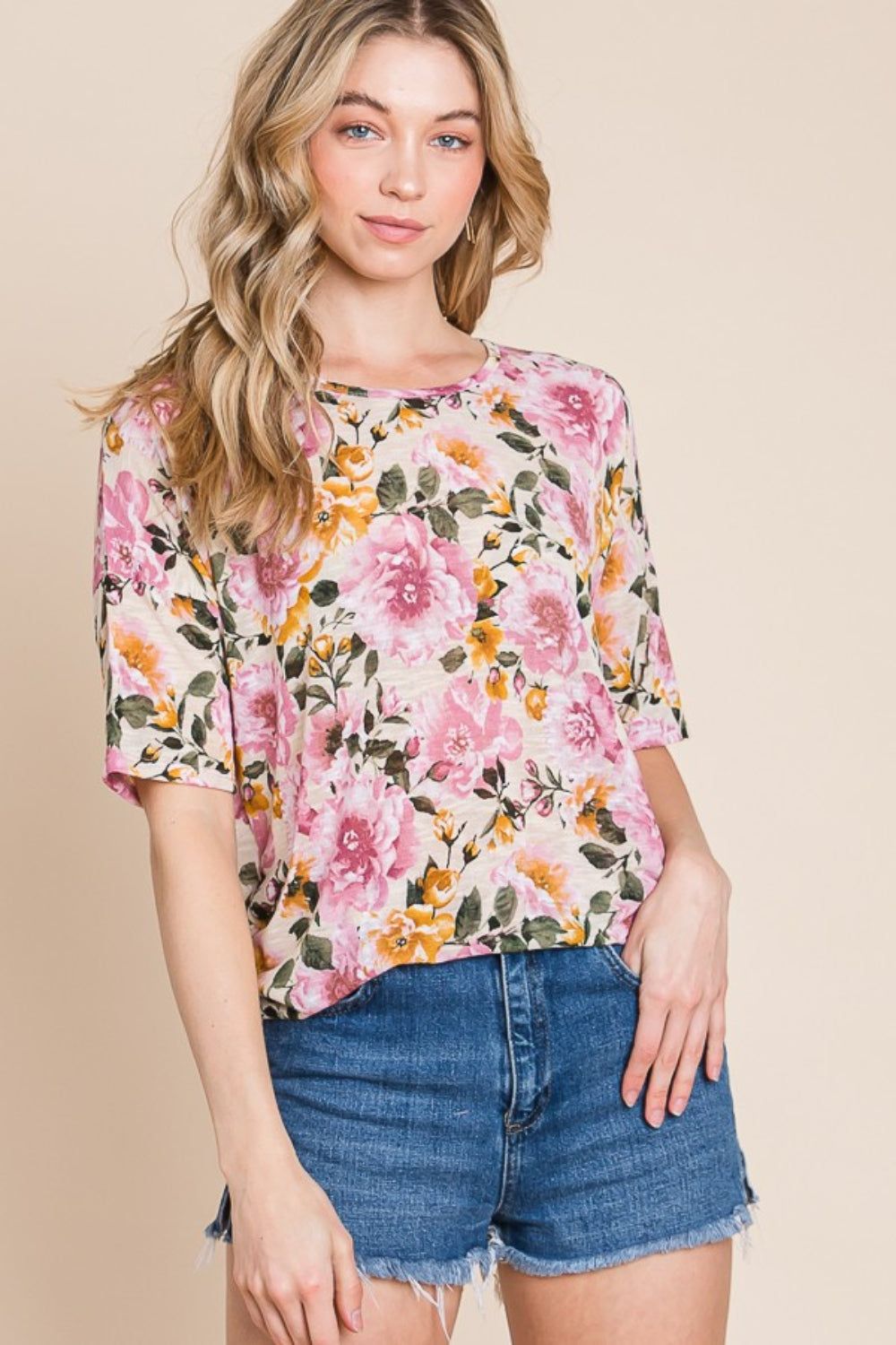 BOMBOM Floral Round Neck T-Shirt us.meeeshop - 