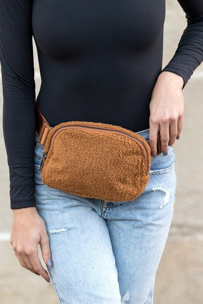 Lola Boucle Sherpa Sling/Belt Bag - us.meeeshop