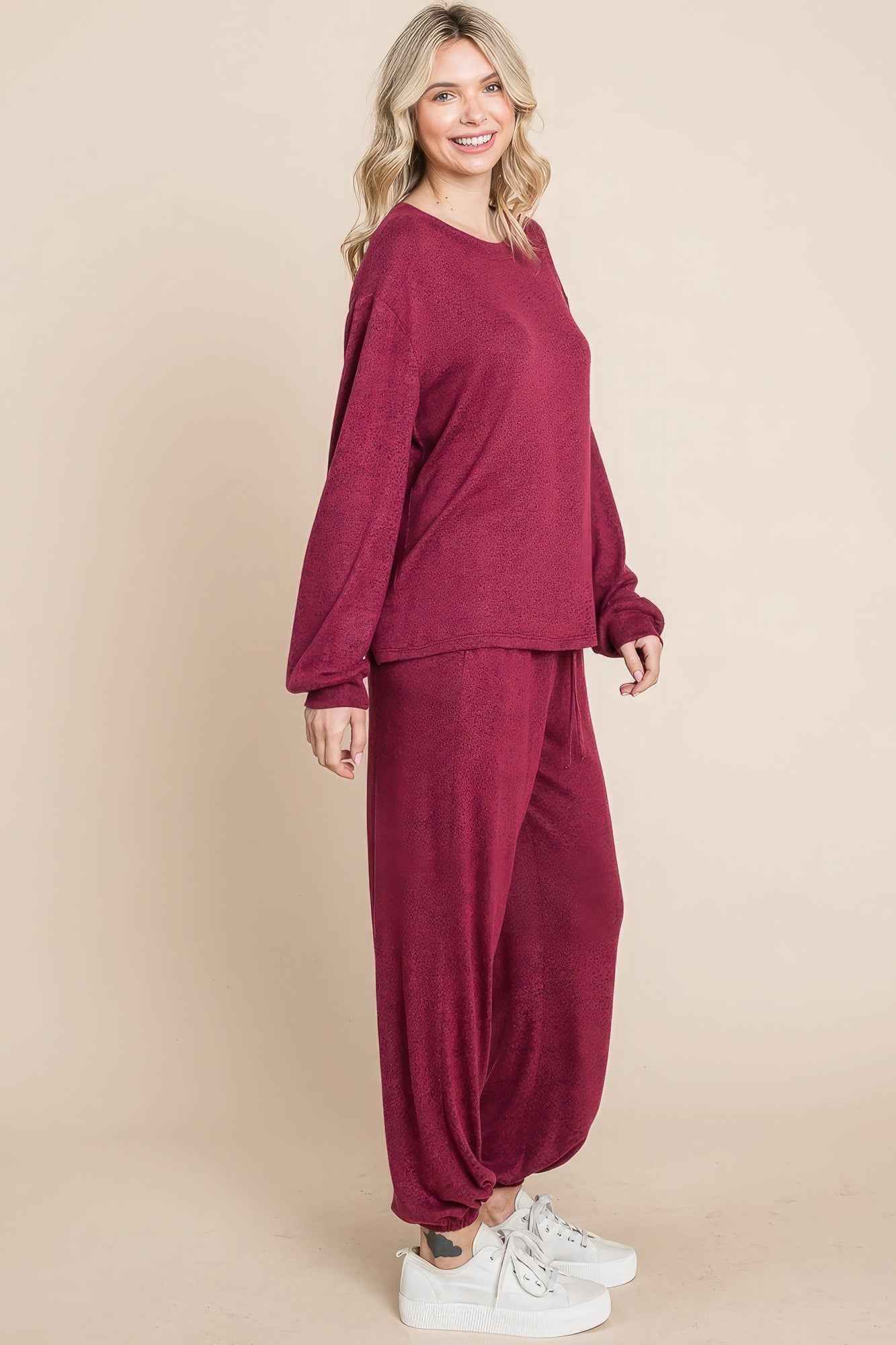 Two Tone Solid Warm And Soft Hacci Brush Loungewear Set | us.meeeshop