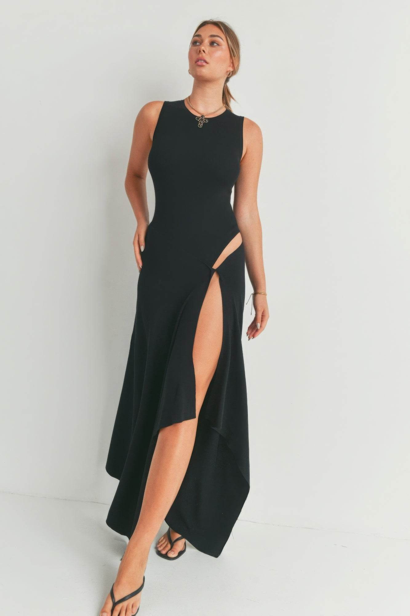 Maxi Dress With Slit - us.meeeshop