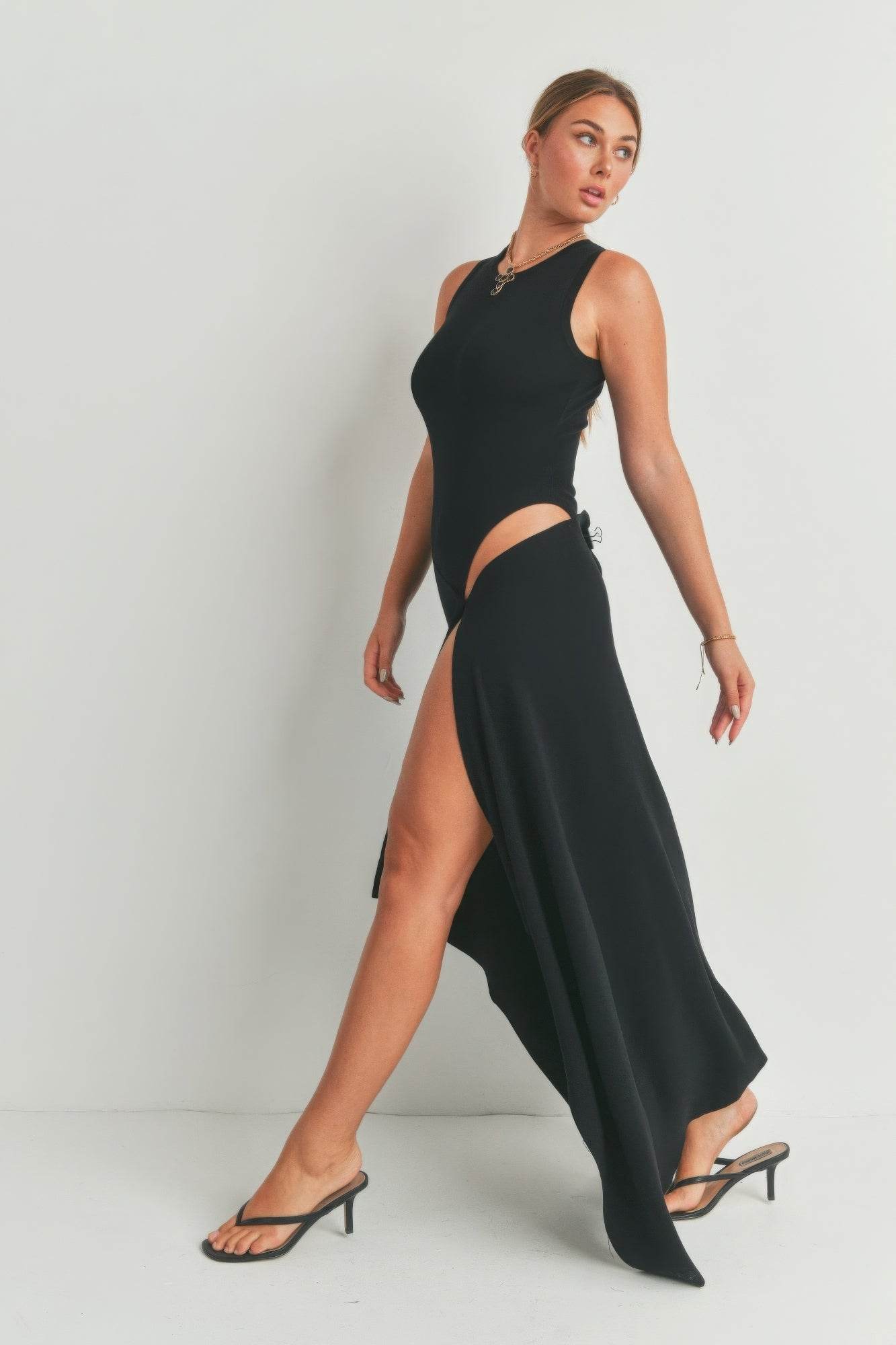 Maxi Dress With Slit - us.meeeshop