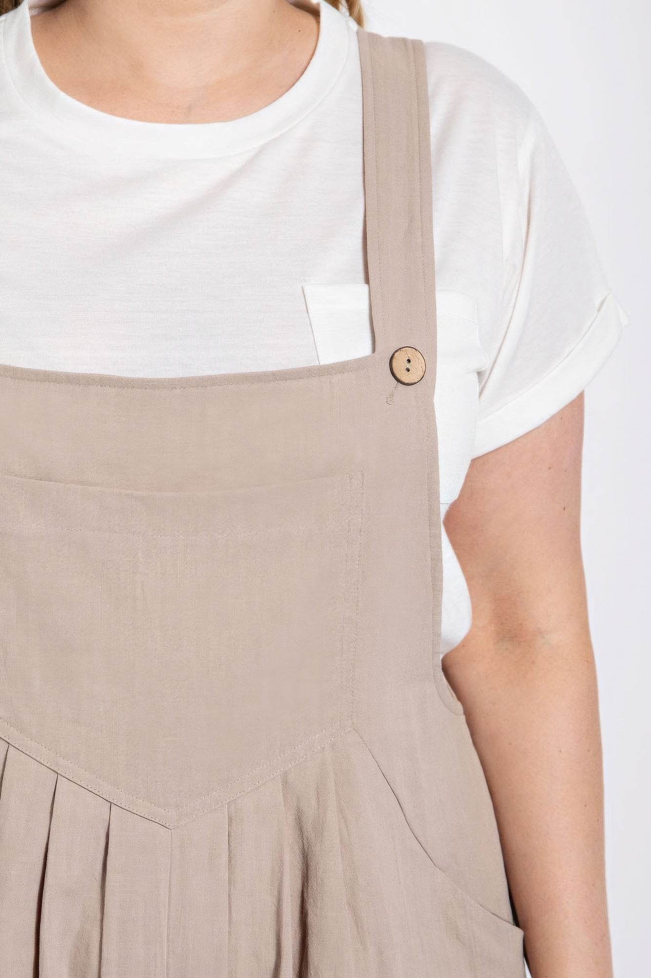 Pintuck detail overall with side pockets - us.meeeshop