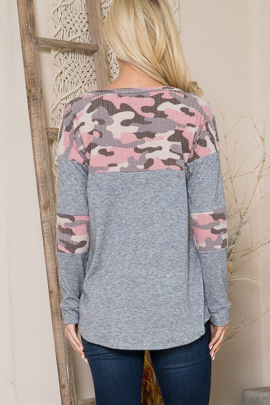 Camouflage Contrast Sweater Knit | us.meeeshop
