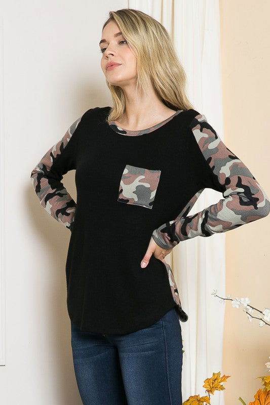 Camouflage Contrast Knit Top - us.meeeshop