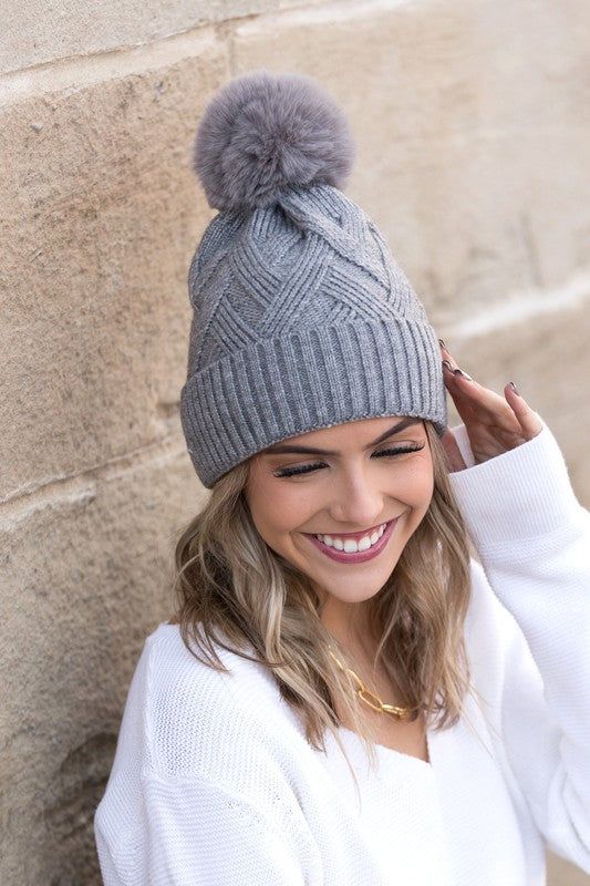 Women's Chunky Knit Fur Pom Beanie - us.meeeshop