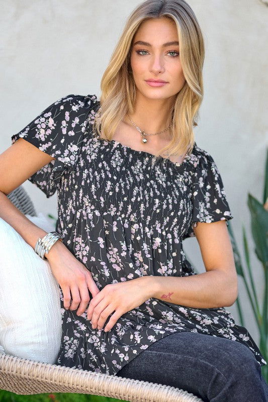 Davi & Dani Floral Printed V-Neck Ruffle Top us.meeeshop - 