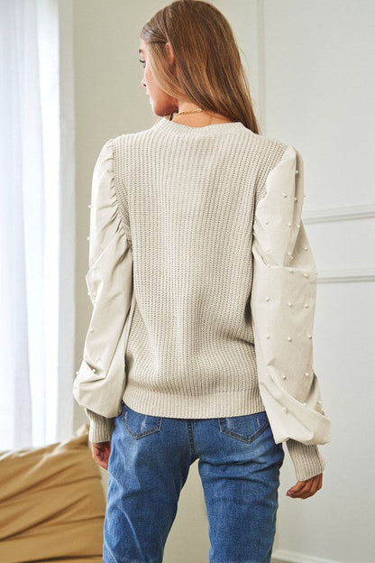Davi & Dani Pearl Embellishments Contrast Sleeves Sweater | us.meeeshop