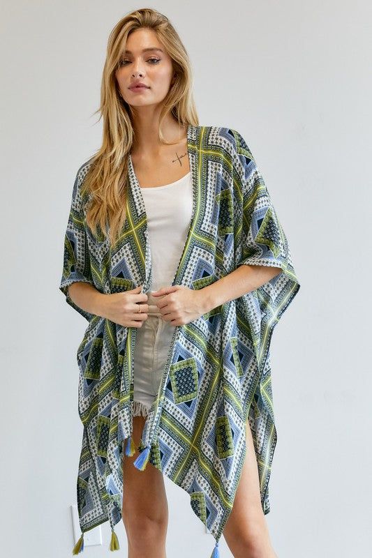 Davi & Dani | Printed Short Sleeve Loose Kimono us.meeeshop - Shirts & Tops