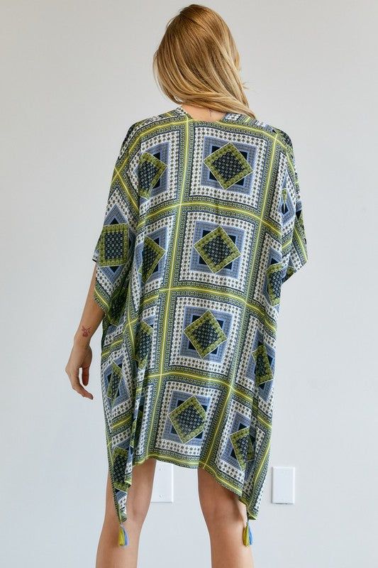 Davi & Dani | Printed Short Sleeve Loose Kimono us.meeeshop - 