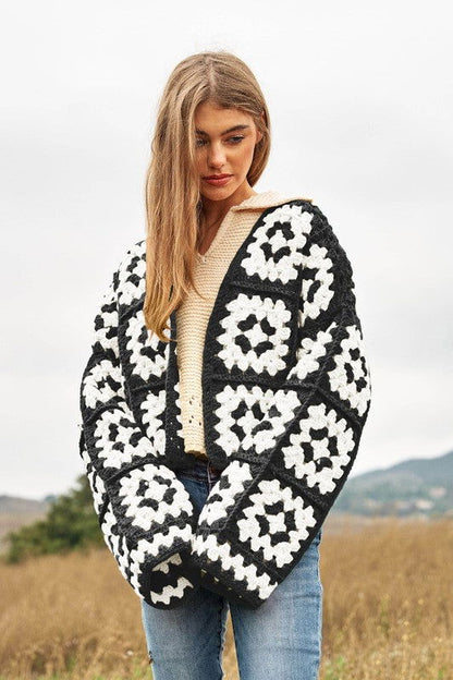 Davi & Dani Two-Tone Floral Square Crochet Open Knit Cardigan - us.meeeshop