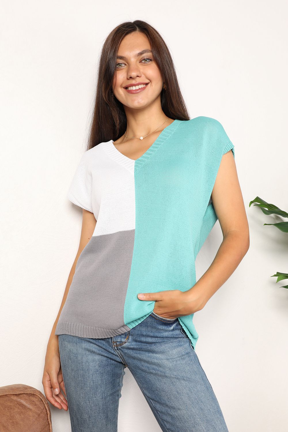 Double Take Color Block V-Neck Knit Top | us.meeeshop