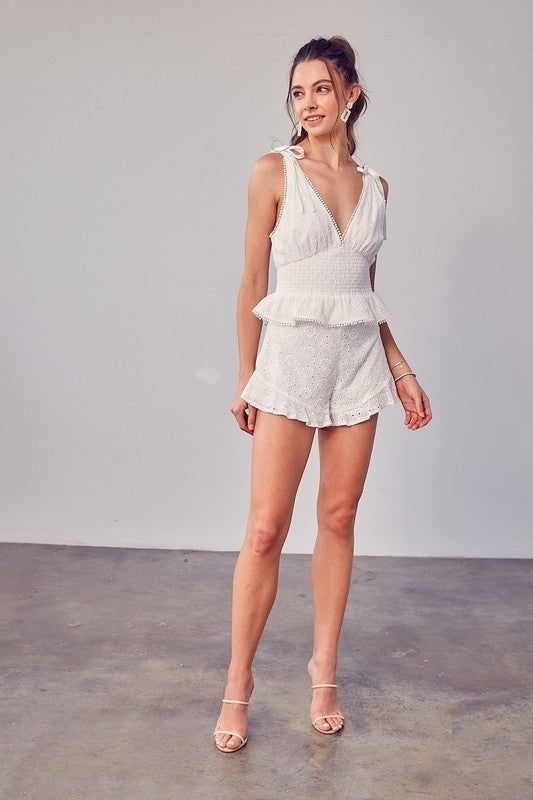 Embroidery Eyelet Shorts - us.meeeshop