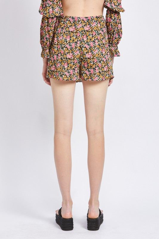 Emory Park | Ditsy Floral Ruffled Skort us.meeeshop - 