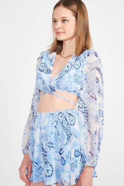 Emory Park | Printed V Neck Crop Top us.meeeshop - 