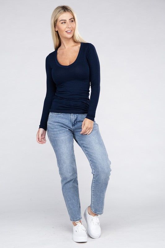 Essential V-Neck Long Sleeve T-Shirt - us.meeeshop