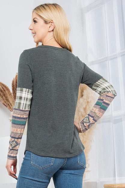 Front Pocket Textured Sweater Knit | us.meeeshop