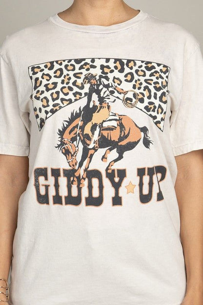 Giddy Up Graphic Top us.meeeshop - 