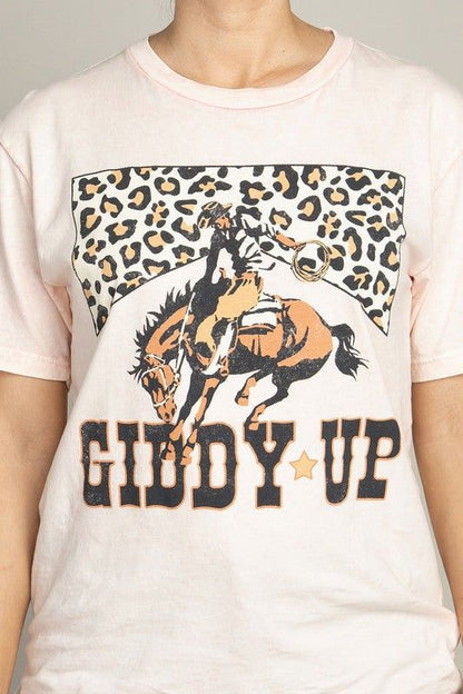 Giddy Up Graphic Top us.meeeshop - 