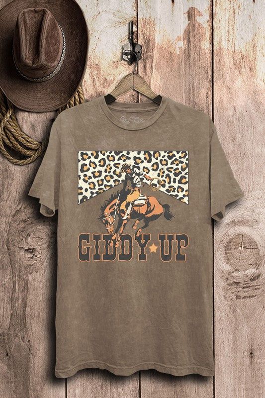 Giddy Up Graphic Top us.meeeshop - 