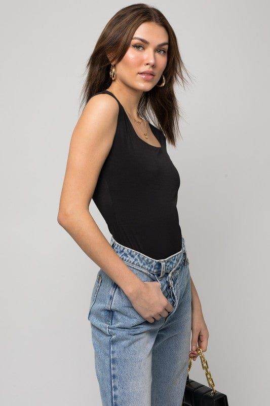 Gilli | Cap Sleeve Square Neck Bodysuit - us.meeeshop