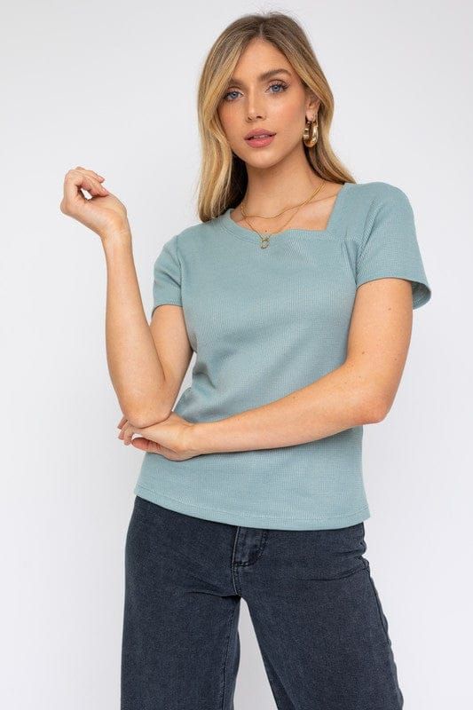 Gilli | Short Sleeve Asymmetrical Top us.meeeshop - 