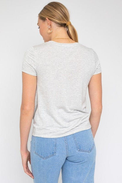 Gilli | Short Sleeve V-Neck Twist Front Top us.meeeshop - 