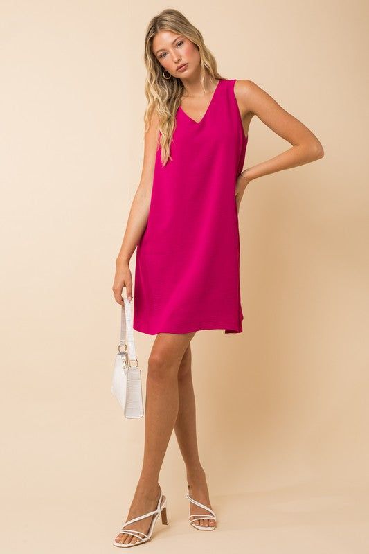 Gilli | Sleeveless V-Neck Dress us.meeeshop - 