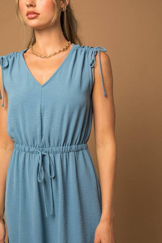 Gilli | Sleeveless V neck Shoulder Ruching Mini Dress | us.meeeshop