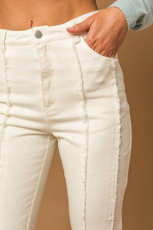 Gilli Frayed Hem Flare Pants - us.meeeshop