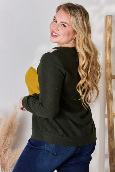 Hailey & Co Colorblock V-Neck Blouse In Olive | us.meeeshop