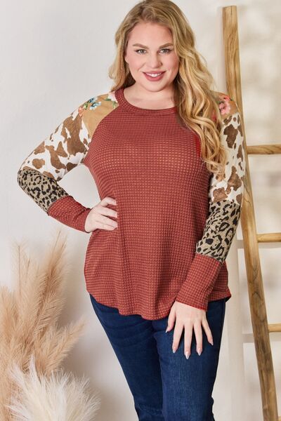 Hailey & Co Leopard Waffle-Knit Blouse In Rust us.meeeshop - Shirts & Tops