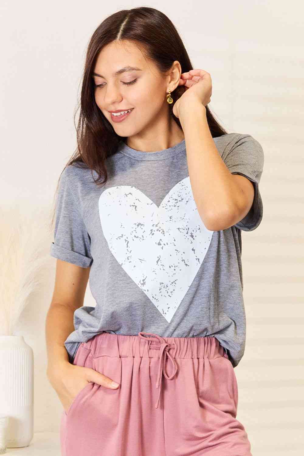 Heart Graphic Cuffed Short Sleeve T-Shirt | us.meeeshop
