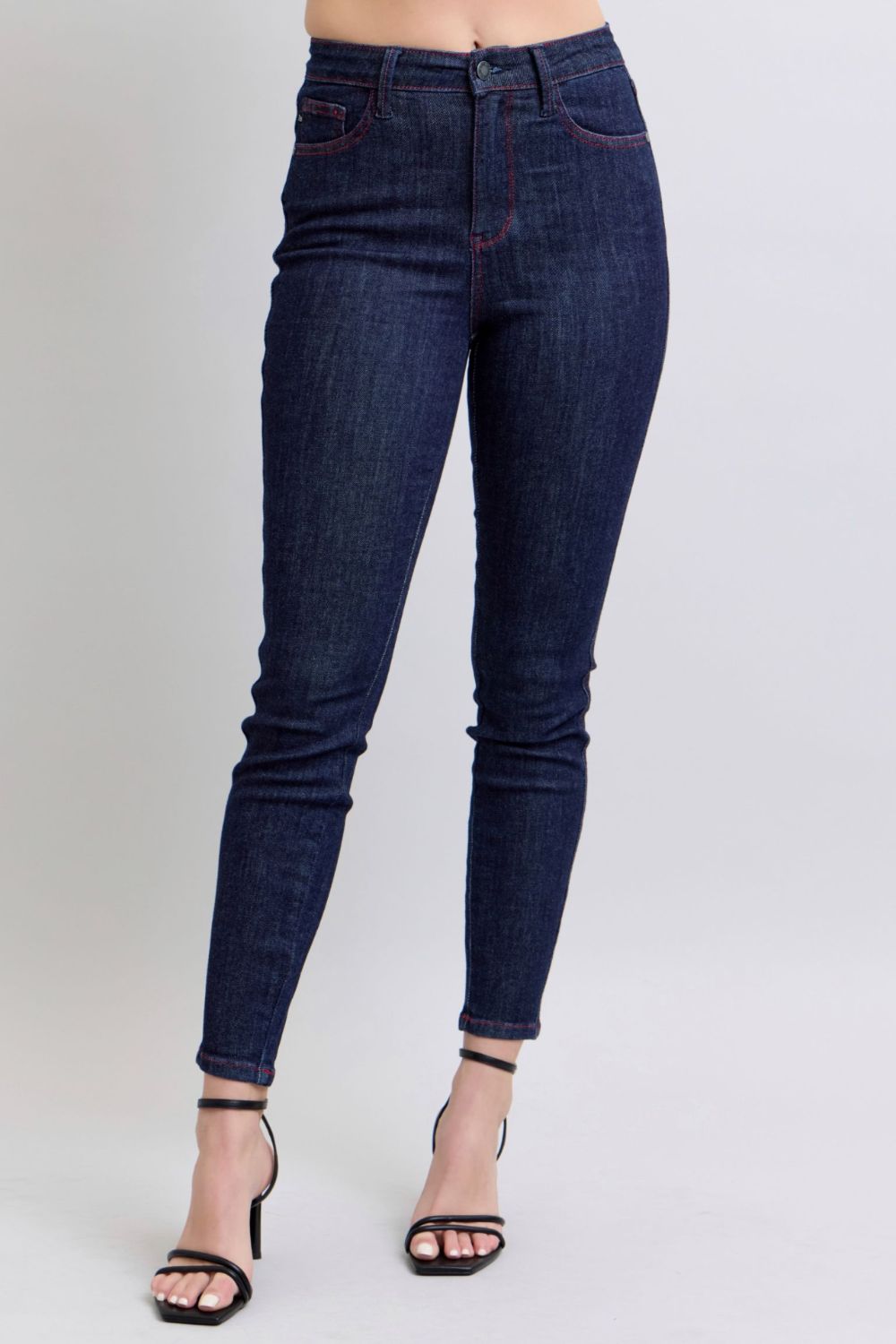 Judy Blue Full Size Heart Shaped Back Pockets Skinny Jeans us.meeeshop - Pants