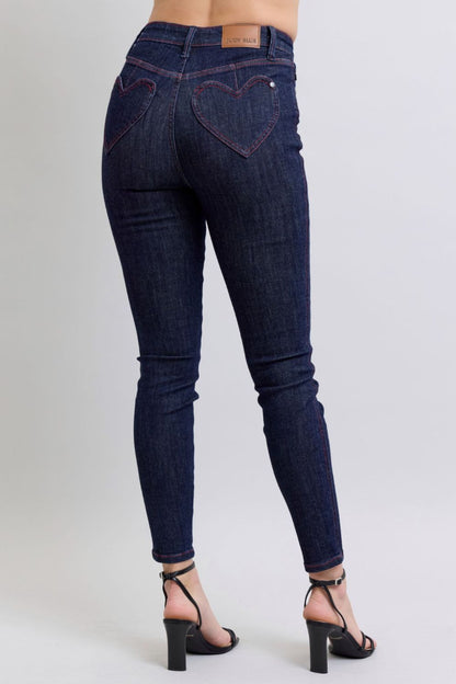 Judy Blue Full Size Heart Shaped Back Pockets Skinny Jeans us.meeeshop - 