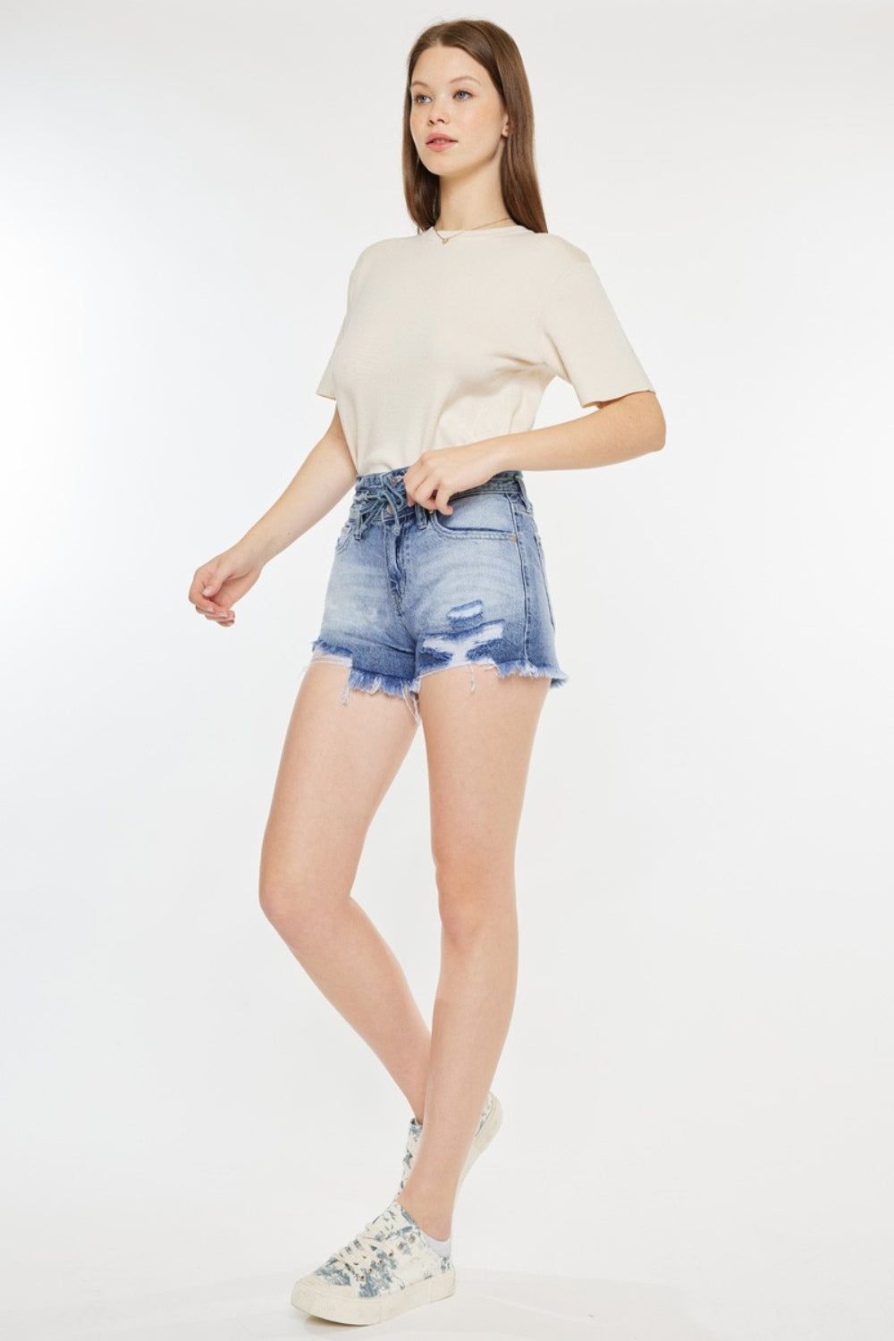 Kancan High Rise Frayed Hem Denim Shorts - us.meeeshop