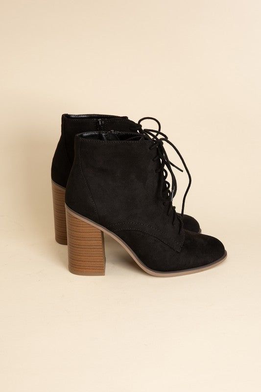 Women's Kidman Lace Up Boots - us.meeeshop