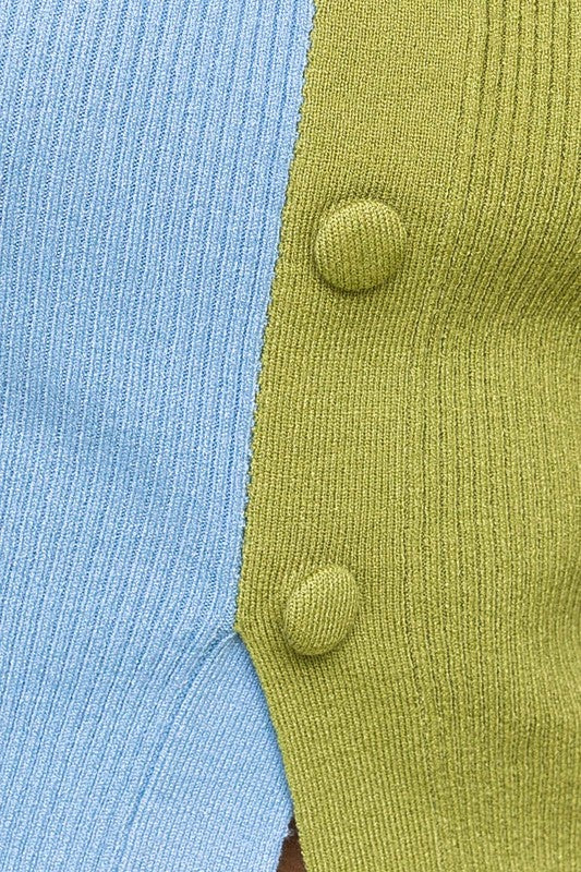LE LIS | Color Block Button Front Sweater Top | us.meeeshop