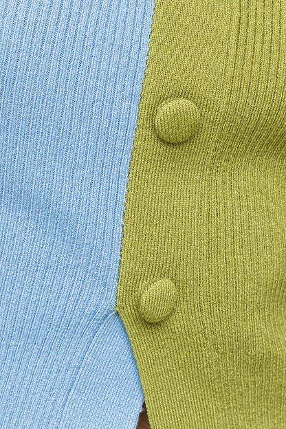 LE LIS | Color Block Button Front Sweater Top | us.meeeshop