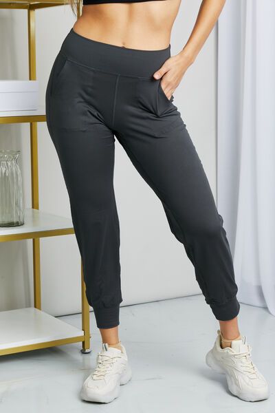 Leggings Depot Full Size Wide Waistband Cropped Joggers - us.meeeshop