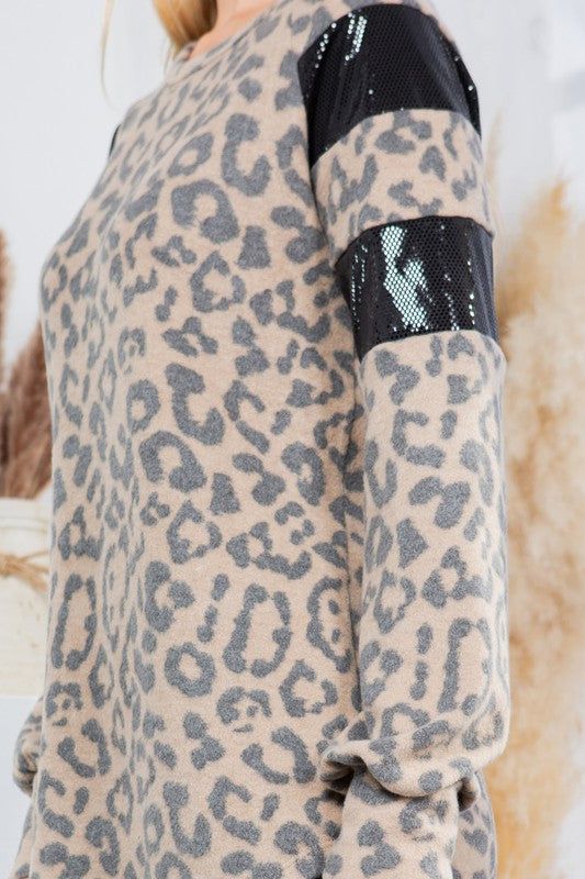 Leopard Print Pullover with Sequin Foil Contrast us.meeeshop - 