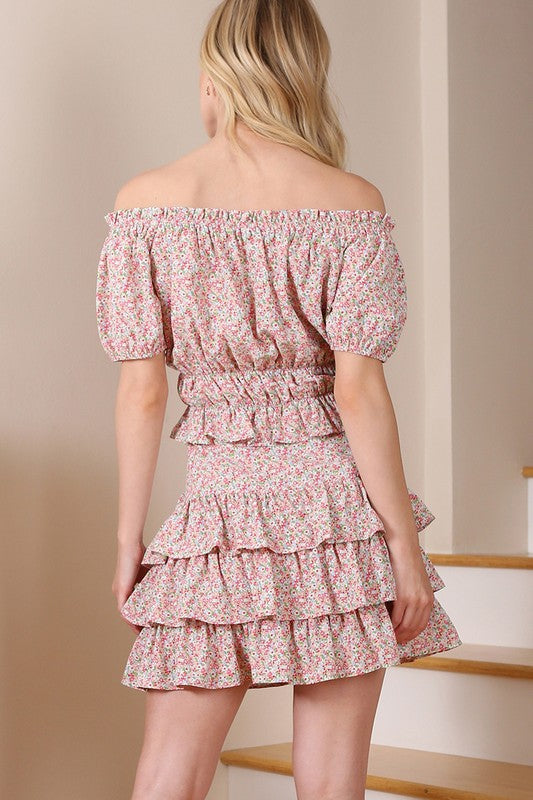 Lilou | Tierd floral skirt in Pink | us.meeeshop