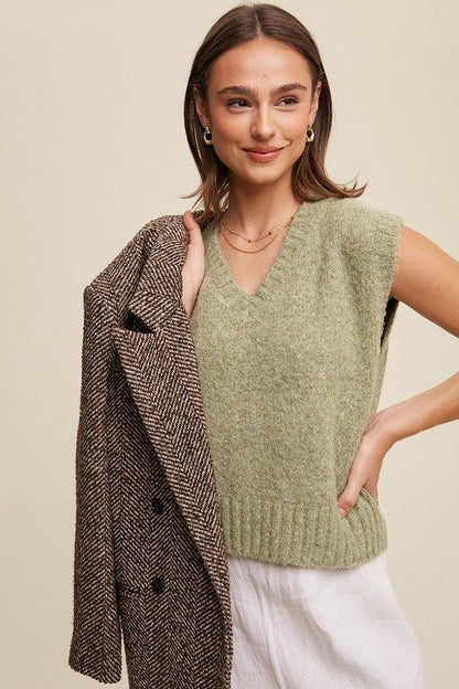 Listicle Soft Touch Cropped Knit Vest - us.meeeshop