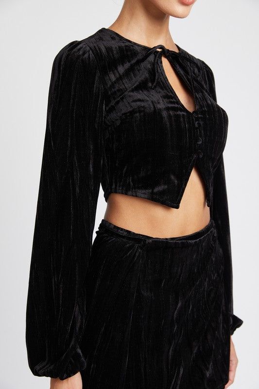 Long Sleeve Keyhole Velvet Crop Top us.meeeshop - Shirts & Tops